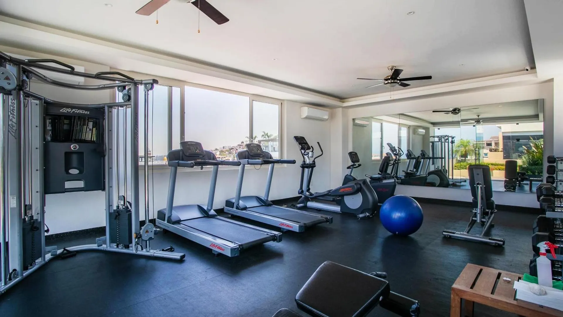 Modern Mexican Condo With View, Pools And Gym Puerto Vallarta 0*,