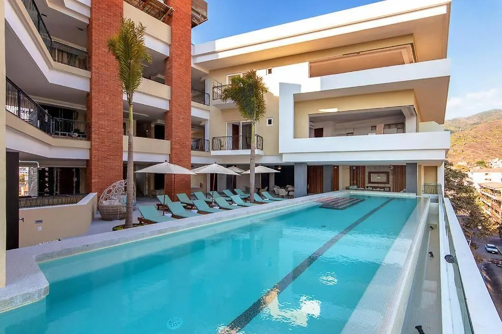 Modern Mexican Condo With View, Pools And Gym Puerto Vallarta
