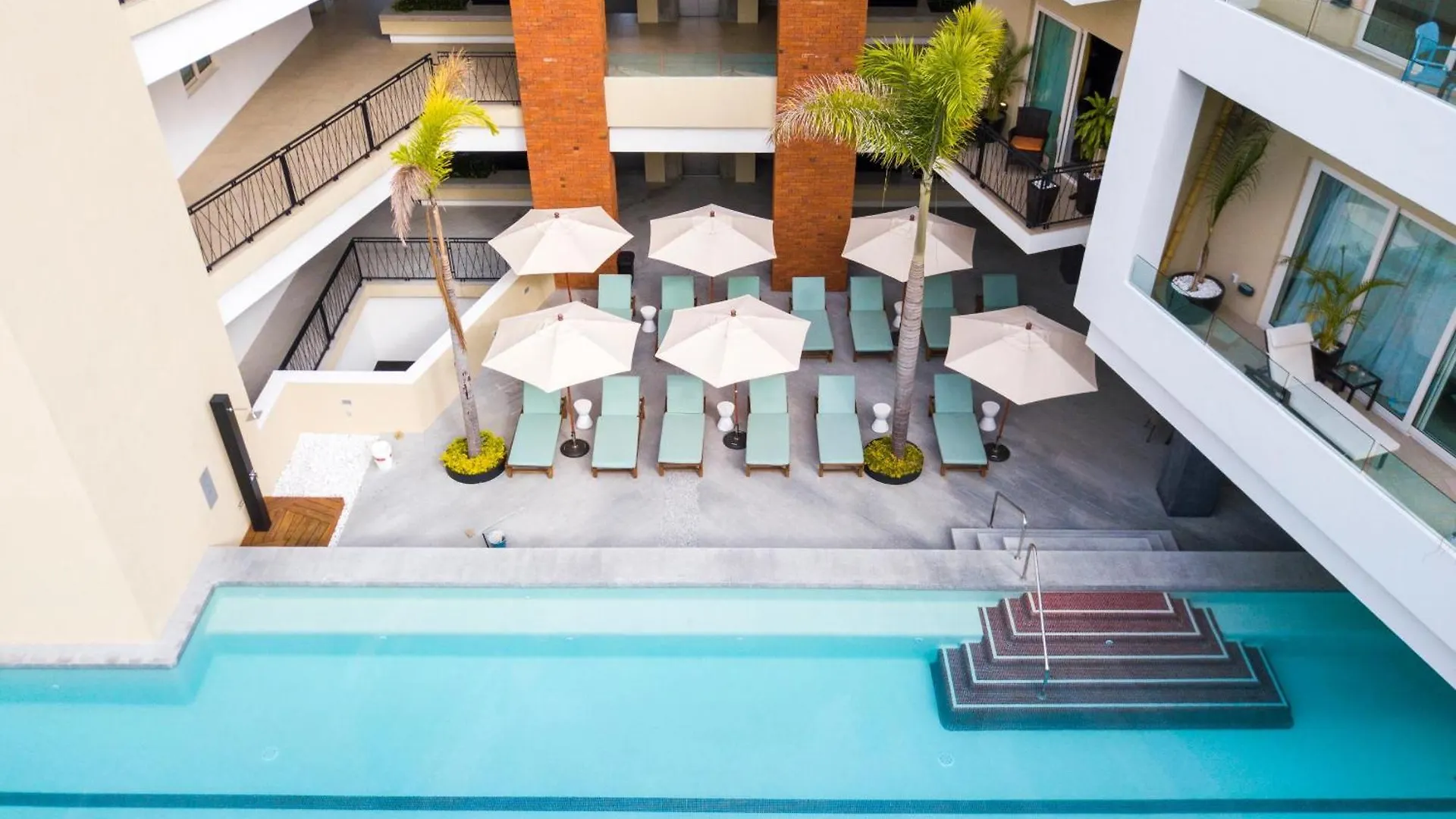 Modern Mexican Condo With View, Pools And Gym Puerto Vallarta Mexiko